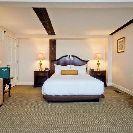 The Hotel Northampton Eksteriør bilde
